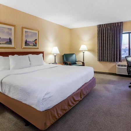 La Quinta Inn By Wyndham Detroit Southgate Esterno foto